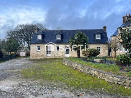 corps de ferme 11 pièces 239m²