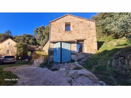 deux charmantes maisons indépendantes avec jardin sur 73275m² de terrain