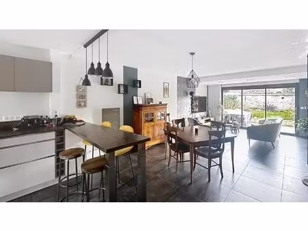 très jolie maison d'environ 109 m2 (101 m2 carrez)