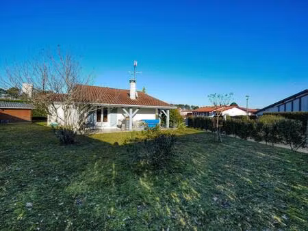 maison de 5 pièces de 106 m² à saint-geours-de-maremne