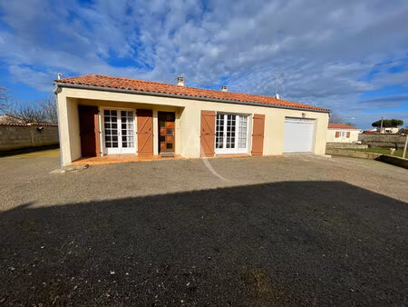 maison saint hilaire la foret 4 pièce(s) 74 m2