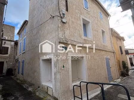 maison de village r+1 avec patio 33 m²