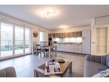 appartement - 3 pieces - ascenseur - box - cave -terrasse