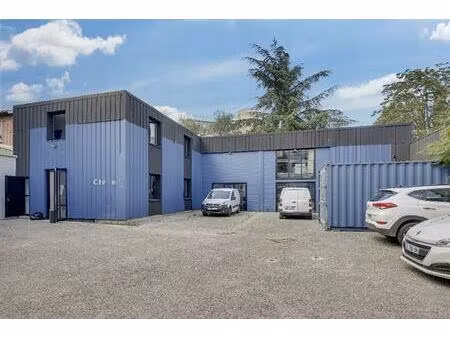 location bureau st ouen 426 m²