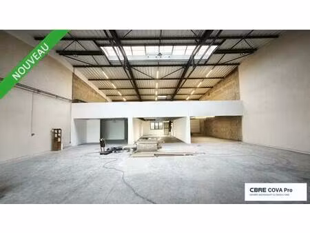 location commerce franois 470 m²