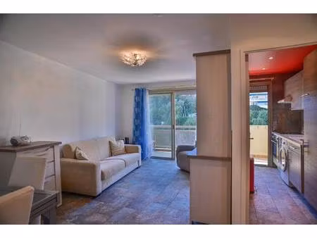 exclusivité-cannes- 2p proche suquet  terrasse  garage & cave