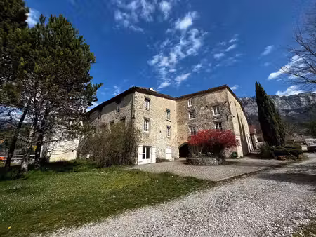 achat maison 31 pièces 700m² romeyer 26150