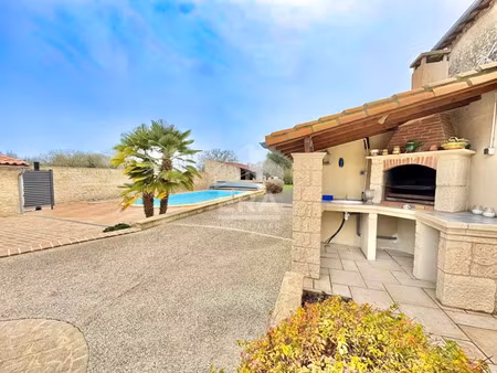 maison 6 pièces 147 m² à vendre / acheter chauray 79180 ? | era immobilier