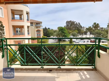appartement à louer 2 pièces 29 m² - fréjus (83) - 729€