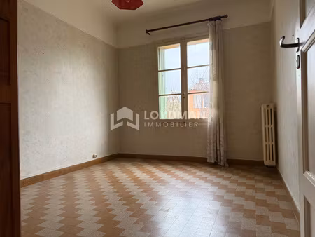 roquemaure  maison t4 112 09m2 avec jardin 190 000€