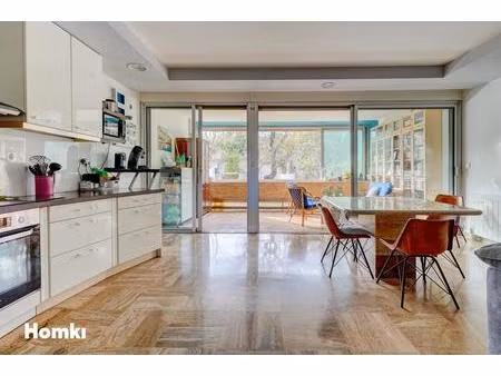 appartement t3 de 72 m² sur marseille 13013