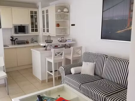 location appartement 2 pièces 32 m² à la ciotat (13600)