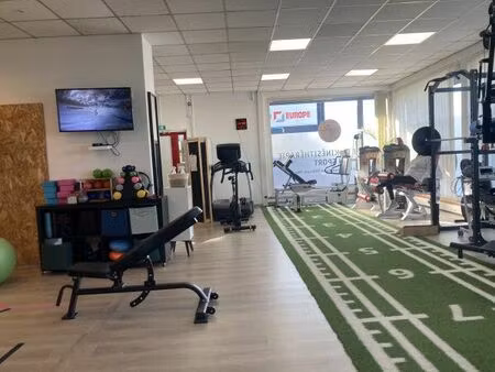 location commerce 135 m² à pollestres (66450)