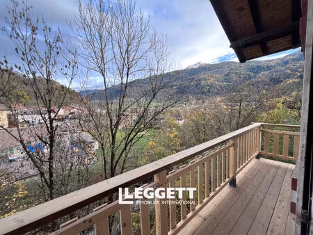 maison 5 pièce(s)  aime