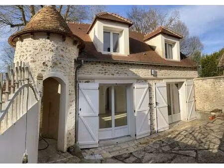 ensemble composé de 2 maisons