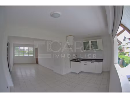 cayenne  appartement t2