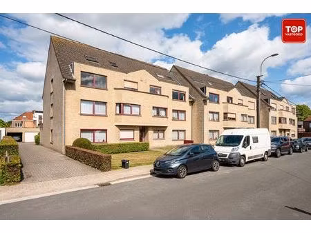 energiezuinig duplex appartement met 2 slaapkamers  groot terras en garage.