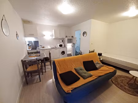 grand studio meublé état neuf 2 rue du caylat aurillac