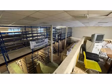 local d'activités de 474m²