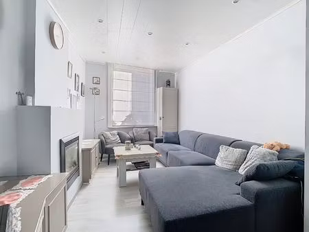 praktische rijwoning met 3 slpk én tuin  te gijzegem!