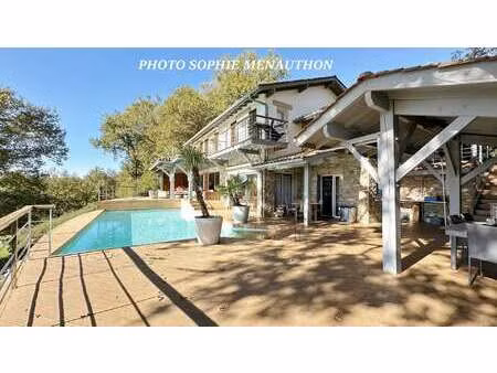 maison de luxe à vendre à bassussarry : 1 417 500 € | 240m²