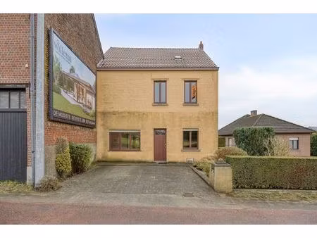 halfopen bebouwing met veel potentieel te bertem