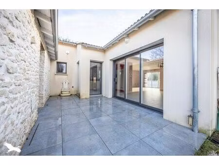 vente maison 5 pièces 150 m² niort (79000)