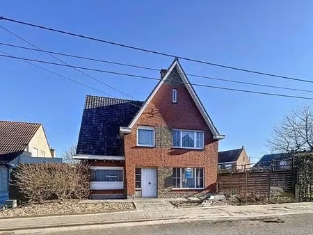 karaktervolle alleenstaande woning met garage én tuin