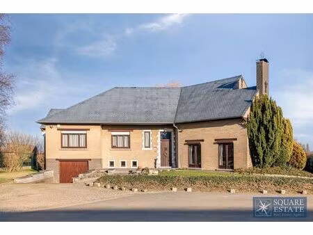 charmante villa om te renoveren