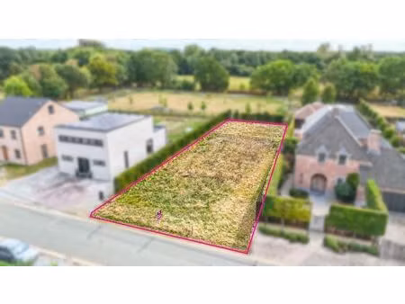 bouwgrond van ca. 9 are voor open bebouwing in koersel!