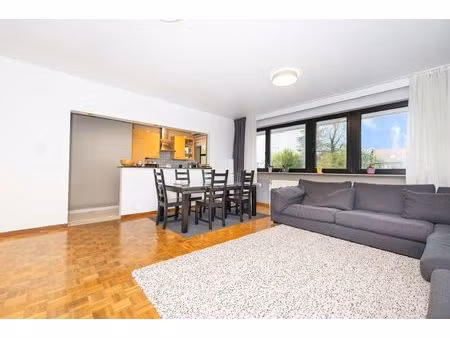 mooi appartement met 2 slaapkamers van ± 98 m²