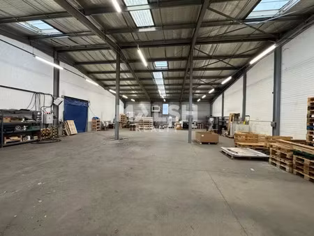 locaux d'activités - saint etienne zone industrielle - a louer - 395 m²
