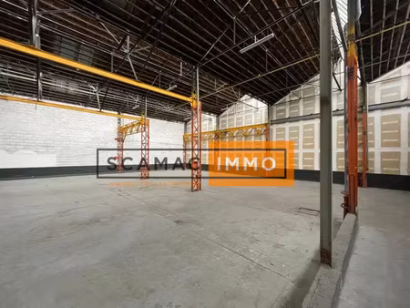 local d'activités de 828m²