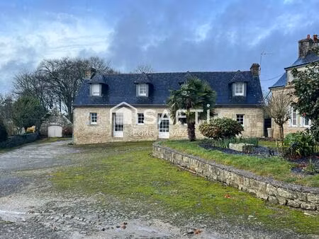 vente maison 11 pièces 239 m² pluguffan (29700)