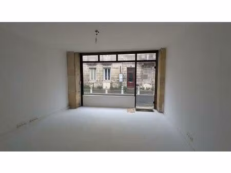 location local professionnel 40m² bordeaux 33800