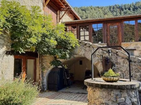 beauzac 43590 maison en pierre rénovée 150 m² 4 chambres terrain clos 1489m²