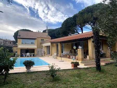 villa de 184 91 m2 sur terrain de 1150 m2 à la couronne