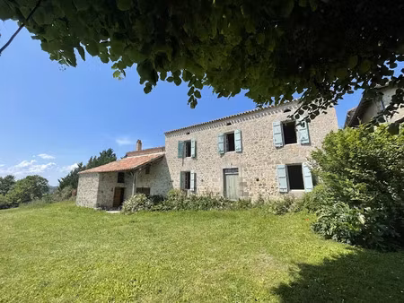 vente maison 14 pièces 280 m² à moncrabeau (47600)  240 000 €