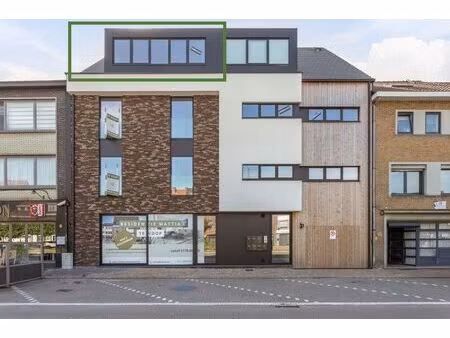 modern appartement met 1 slaapkamer en een ruim terras