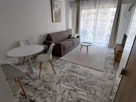 location appartement 1 pièce 28 m² à nice (06200)