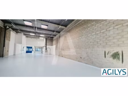 a louer - lot mixte de 520m² au sein du parc médicis à fresnes à proximité des axes routie