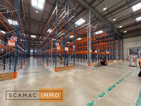entrepôt de 25985m²