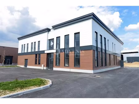 local d'activités a louer