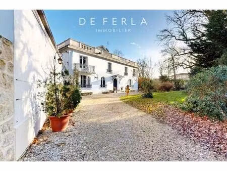 demeure d'exception avec jardin - maisons laffitte