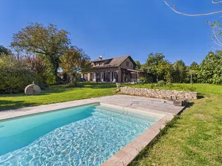 maison de charme avec piscine à mirandol-bourgnounac