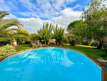 pierrefeu-du-var - villa t4 avec piscine et garage au calme