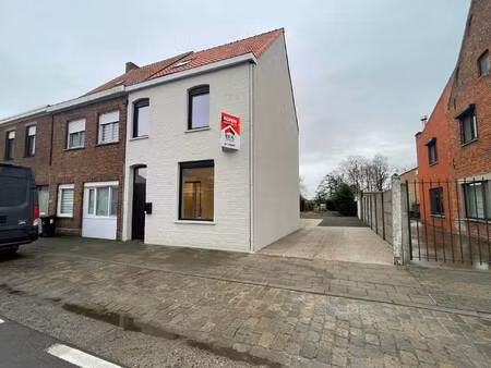 huis te koop in bavikhove met 3 slaapkamers