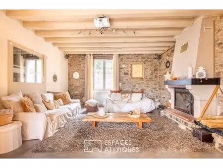 maison de charme avec piscine récente dans son écrin de verdure