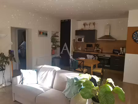 vente appartement rochefort 17300 - - surface privée