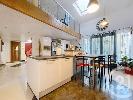 maison à vendre - 5 pièces - 155 m2 - menetrol - 63 - auvergne